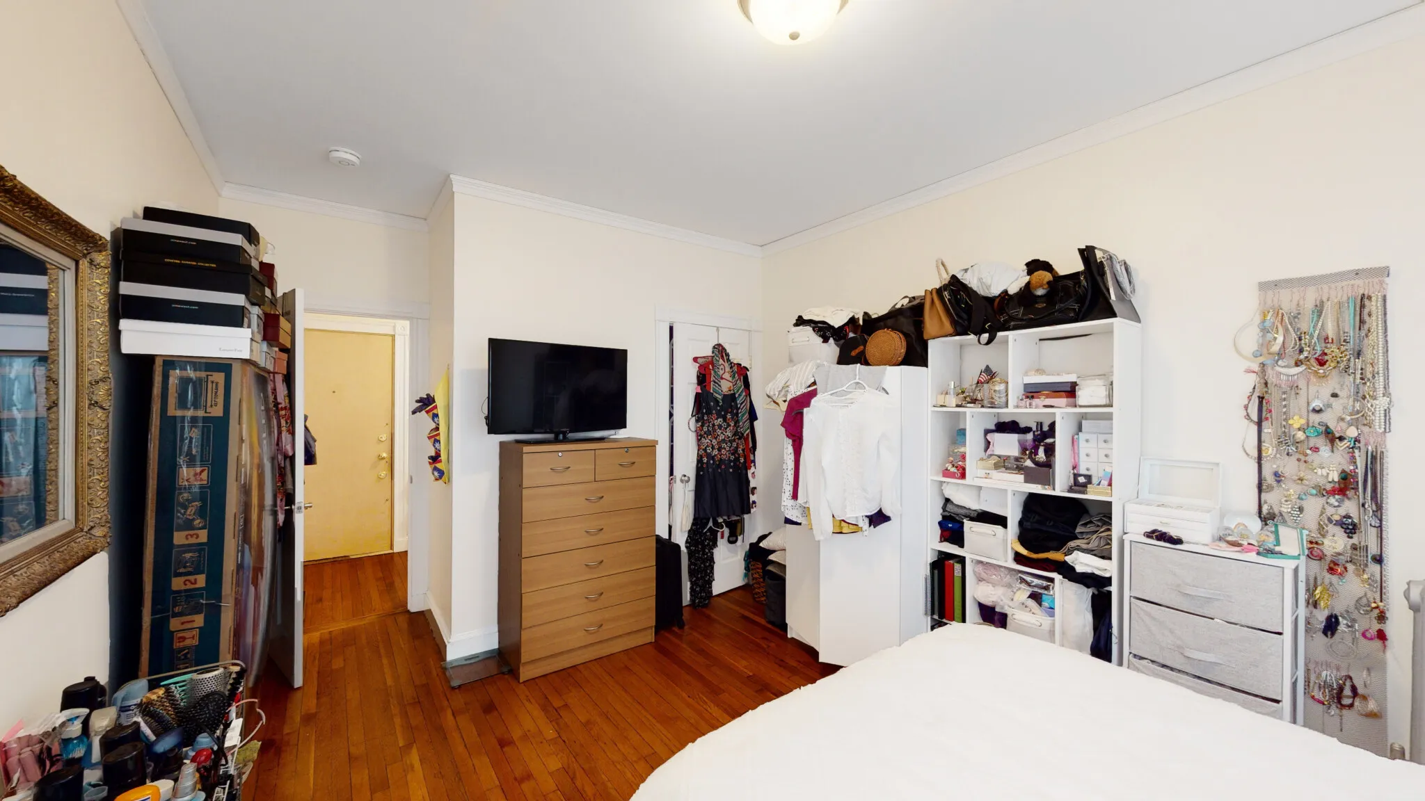 15 Glenville Ave, Allston