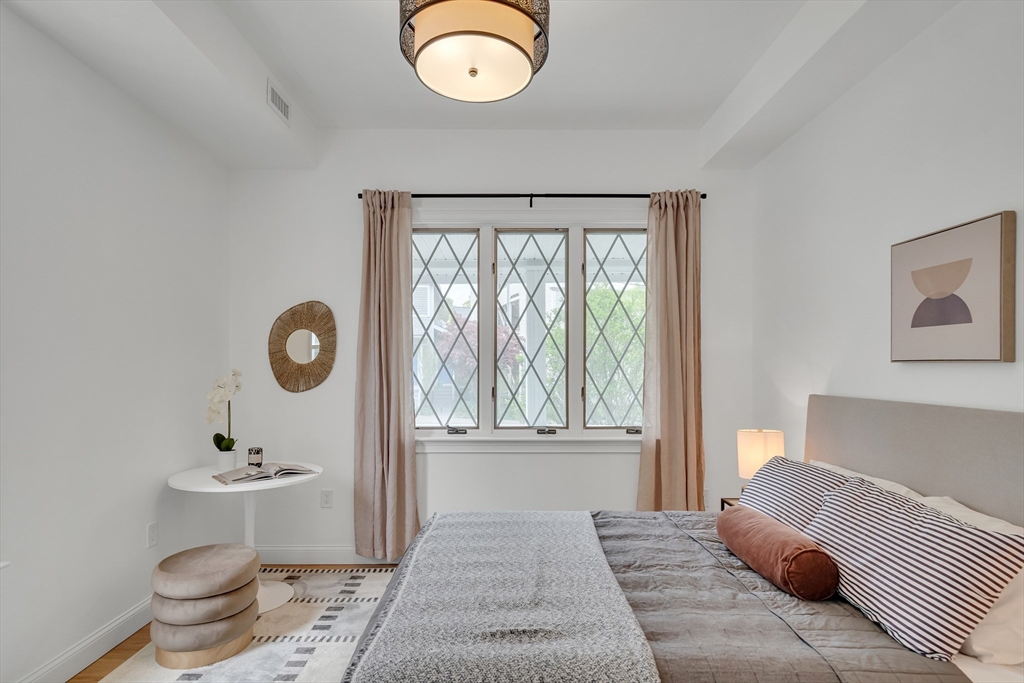 54 Park St, Ward Two