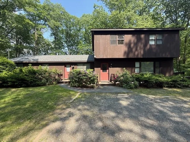 632 Warren Wright Rd, Belchertown