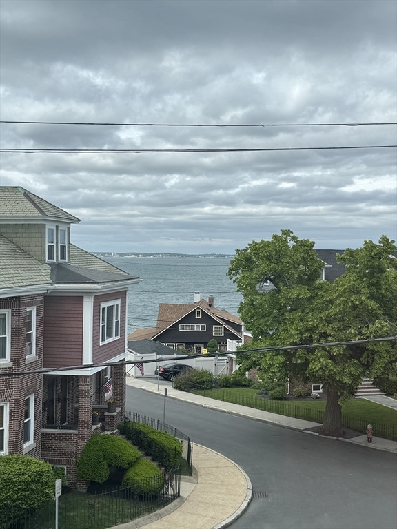 110 Quincy Ave, Winthrop