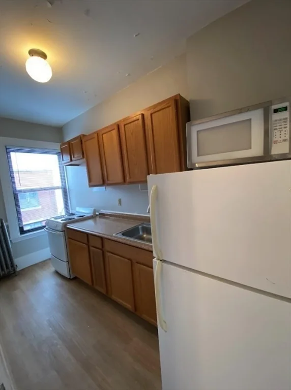 9 Sewall Ave, Coolidge Corner