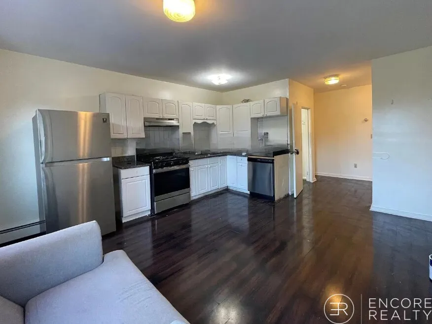 1576 Tremont St, Mission Hill