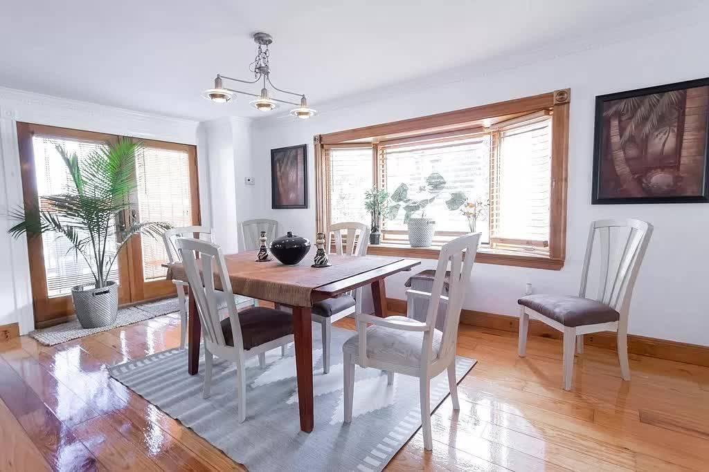 35 Fort Ave, Roxbury