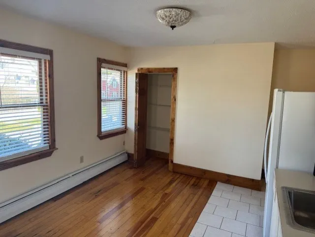 61 Plain St, Taunton