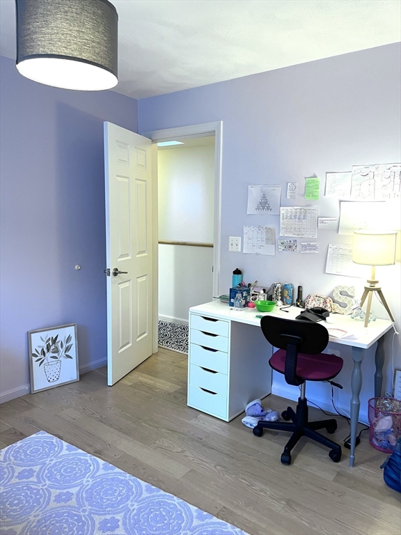 90 Monument, Medford