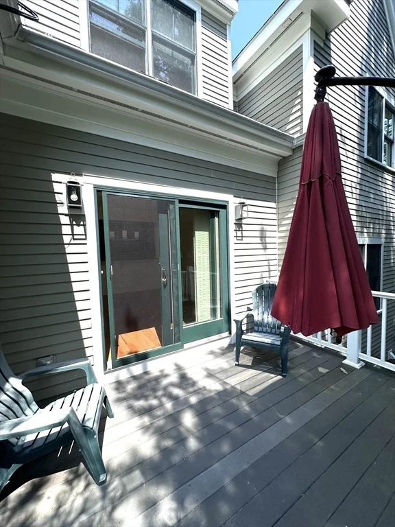 92 Johnson Woods Dr, Reading