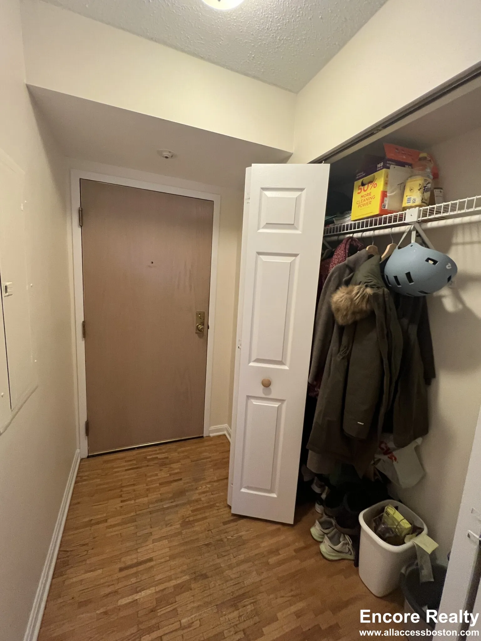 345 Franklin St, Riverside