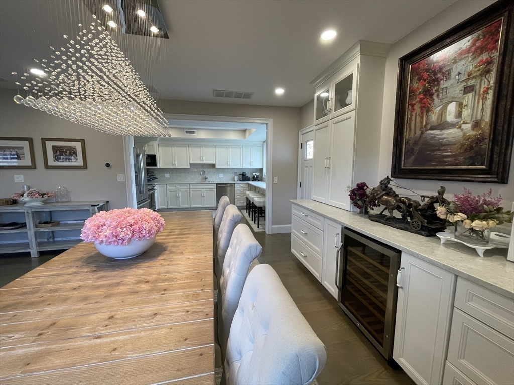 20 Trevalley Rd, Revere