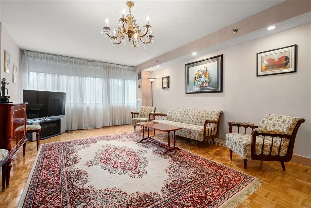1731 Beacon, Brookline