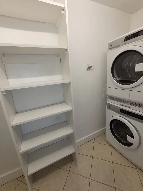 281 Shawmut Ave, South End