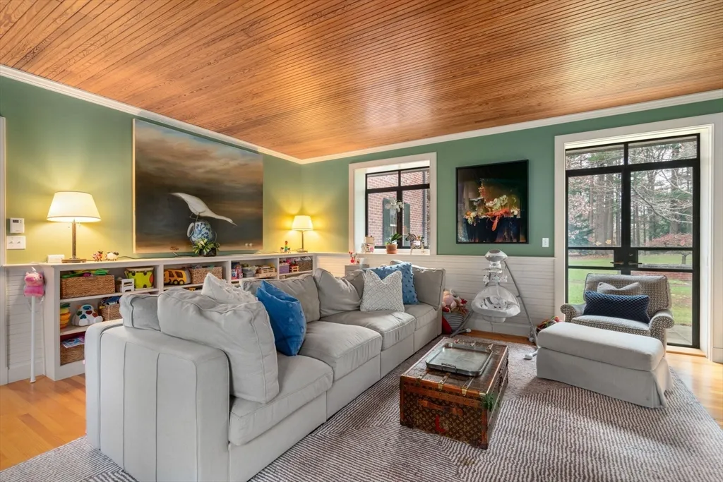 164 Forest St, Sherborn