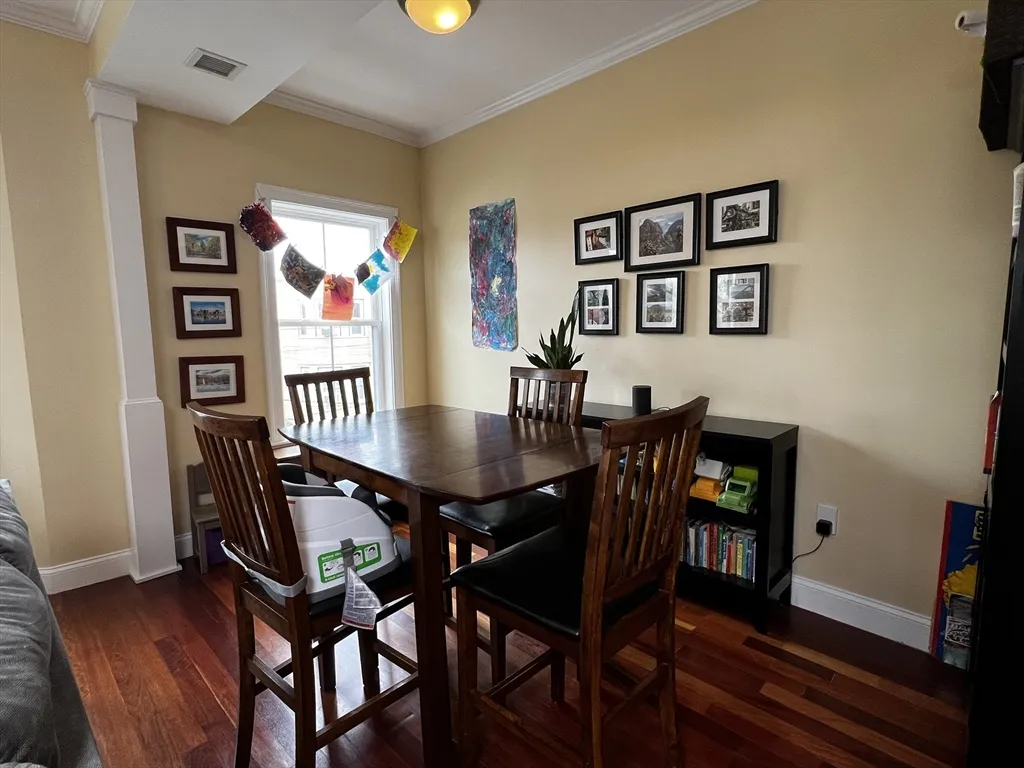 35 Magnolia Ave, Mid-Cambridge