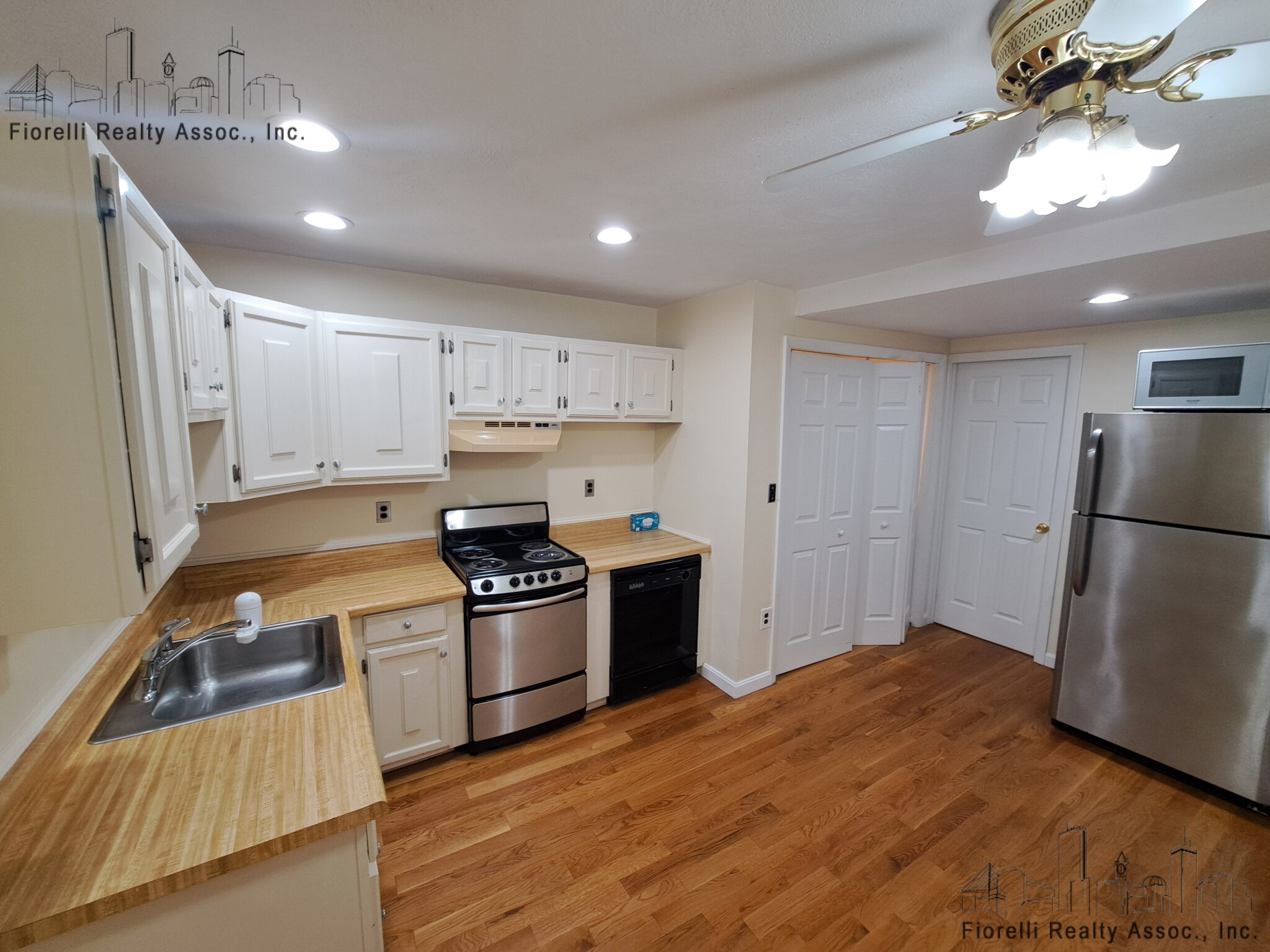 159 Salem St, North End