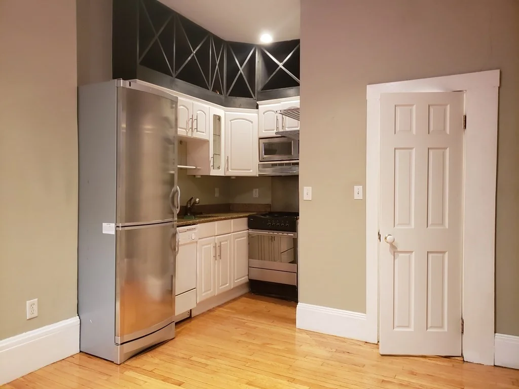 141 Arlington, Back Bay