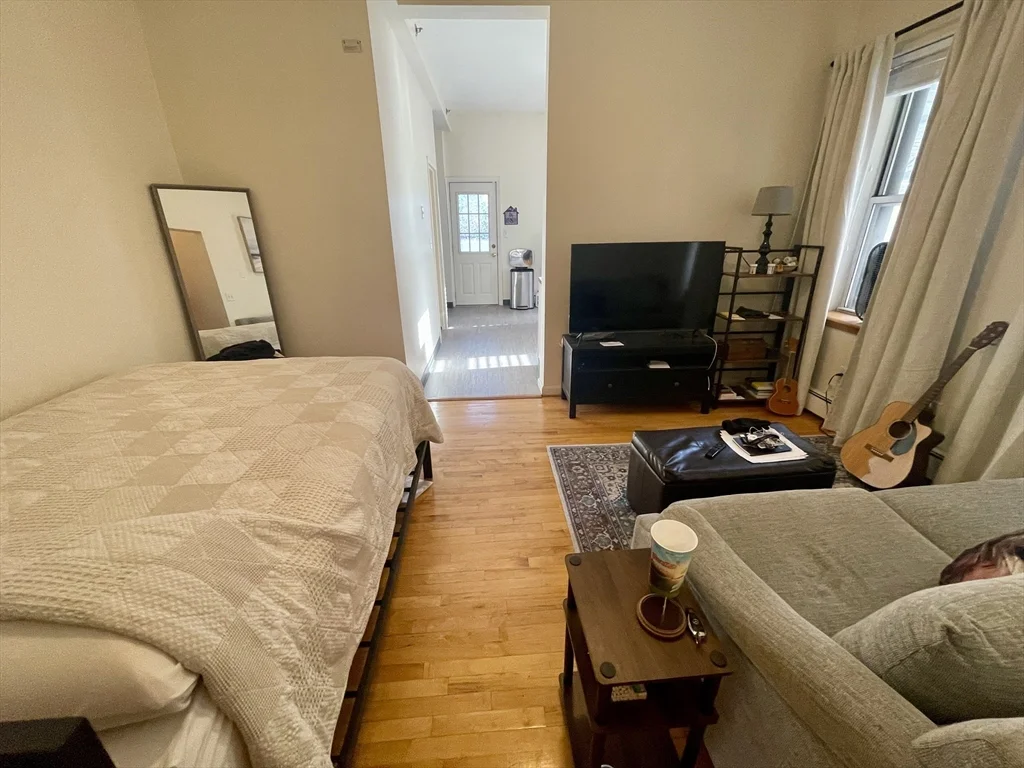 206 Chestnut Hill Ave, Brighton