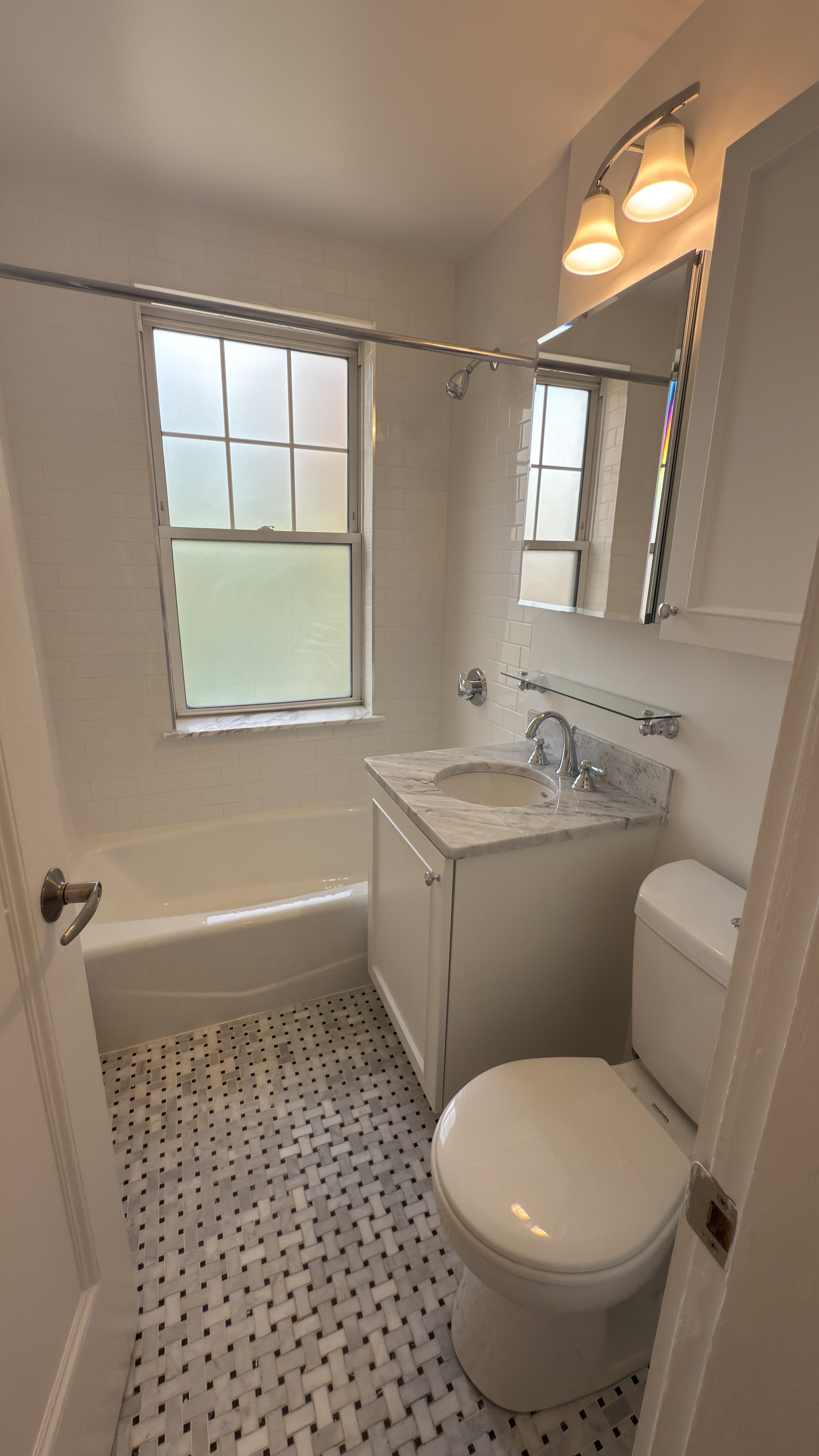 18 Chauncy St, Neighborhood Nine