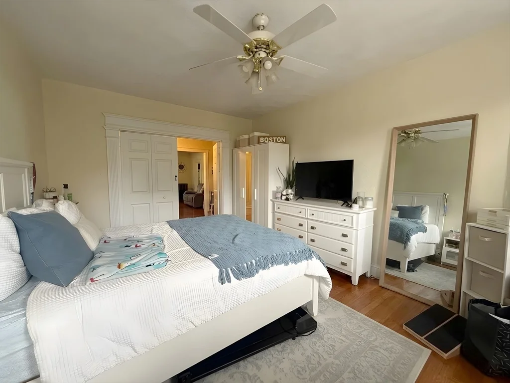 1472 Commonwealth Ave, Brighton