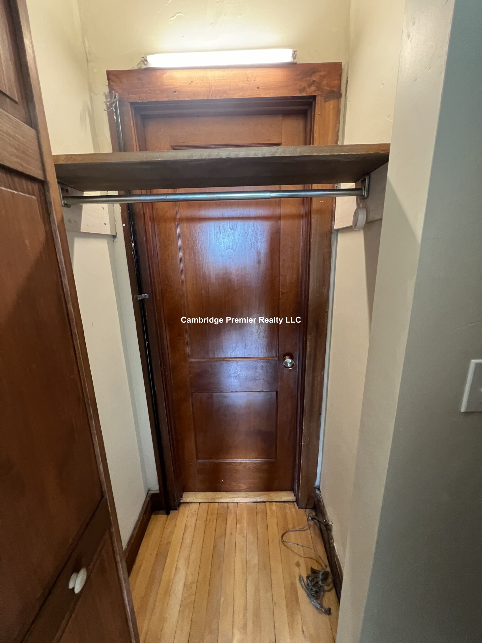 3 Linnaean St, Neighborhood Nine