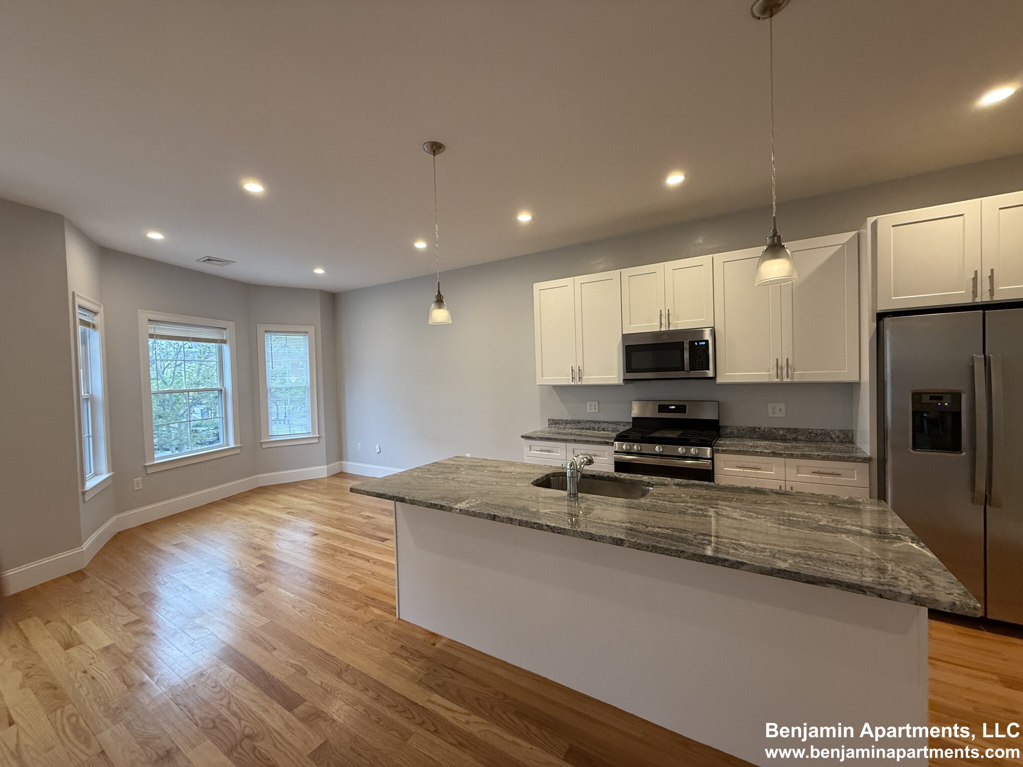 8 Islington St, Allston