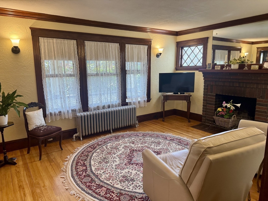 199 Hillside Ave, Needham Heights