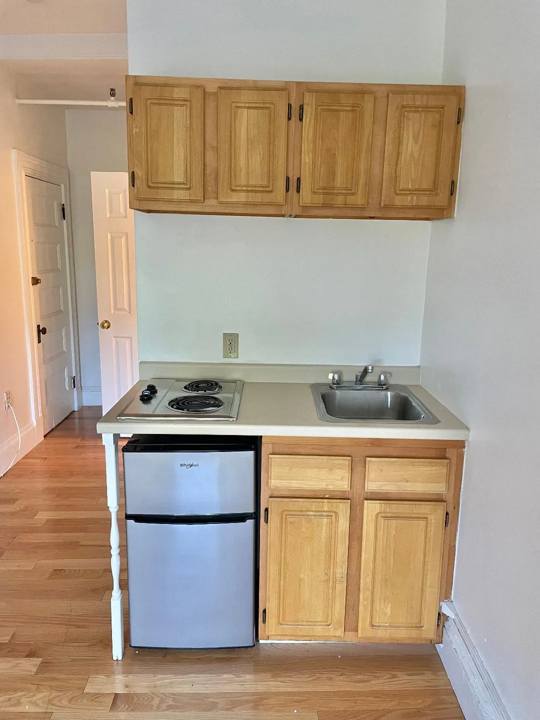 1077 Beacon St, Longwood