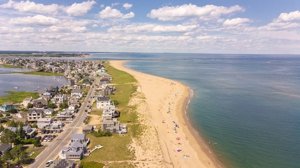 13 Plum Island Tpk, Plum Island