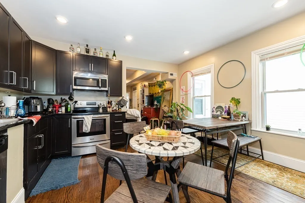 1566 Tremont St, Mission Hill