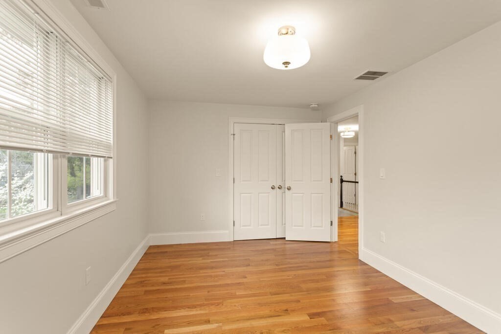 150 Country Club Rd, Oak Hill