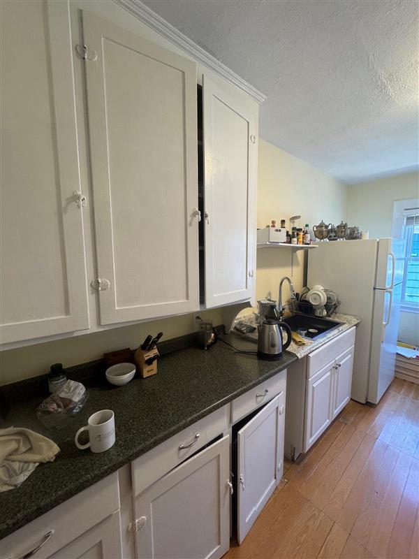 45 Kidder Ave, Powder House Square