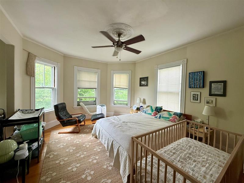 67 Highland Ave, Mid-Cambridge