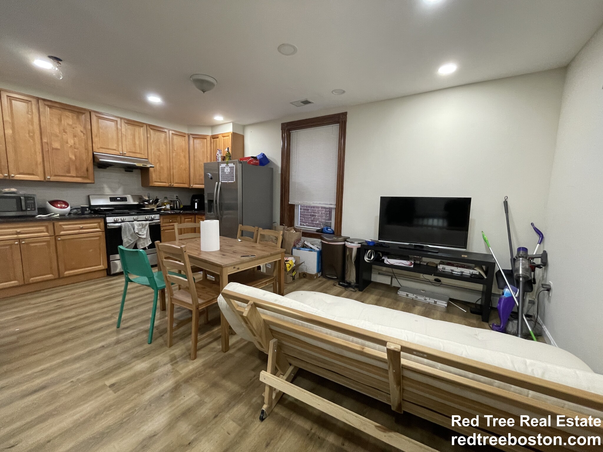 129 Cedar St, Roxbury