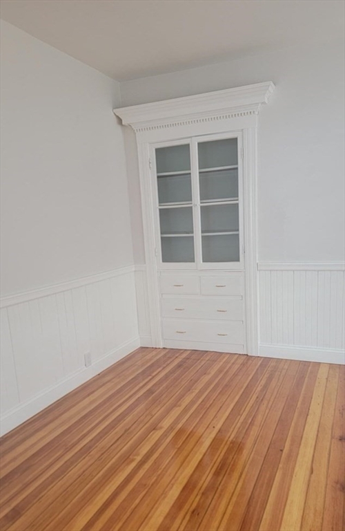 27 Brooks Ave, Quincy