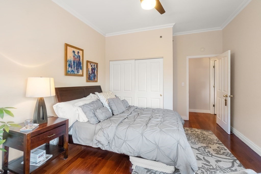 4 Charlesgate East, Back Bay