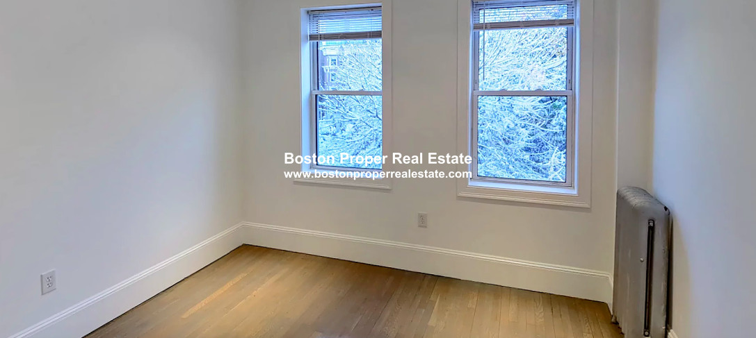 109 Queensberry St, Fenway