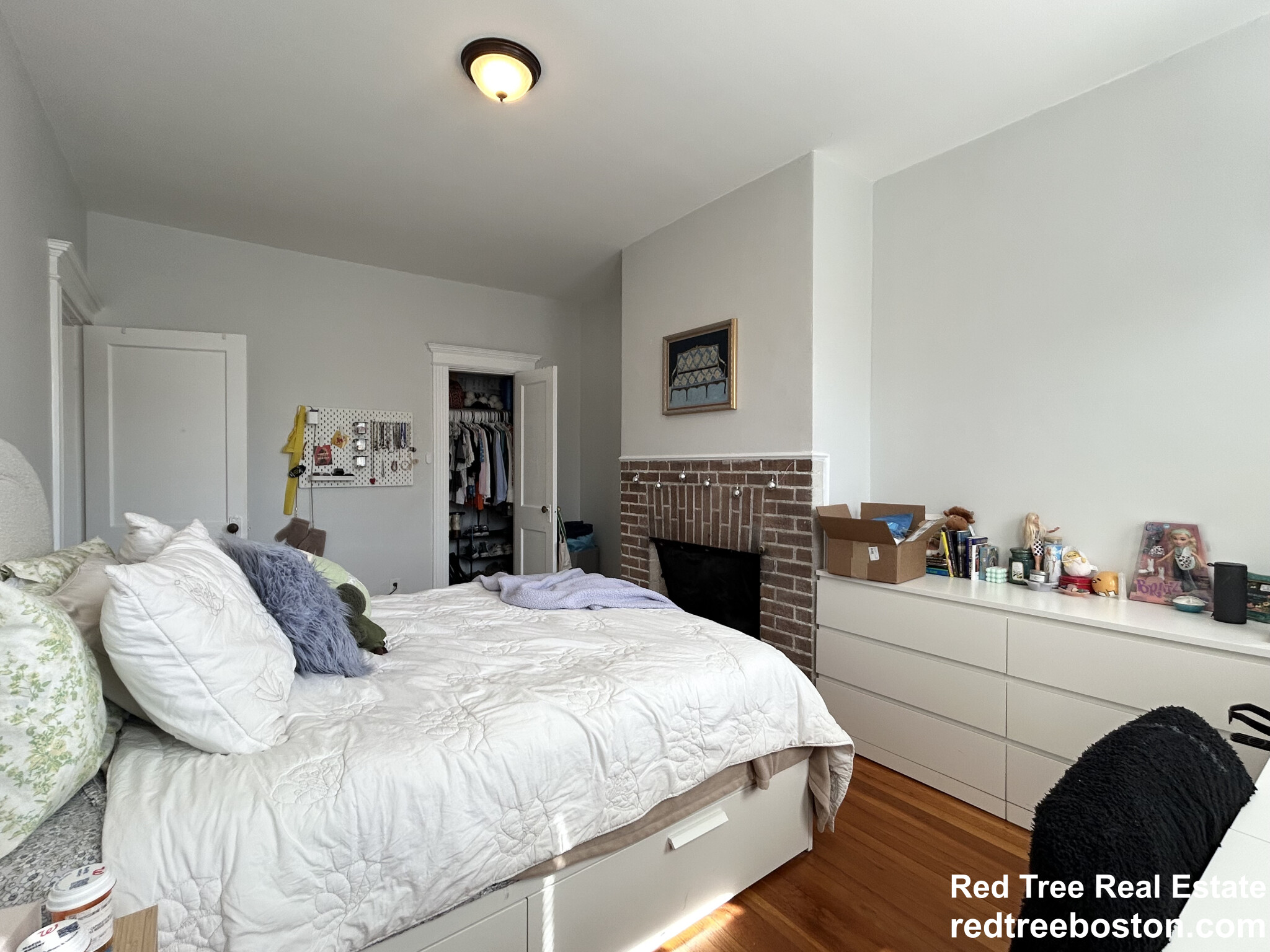 175 Harvard St, Coolidge Corner