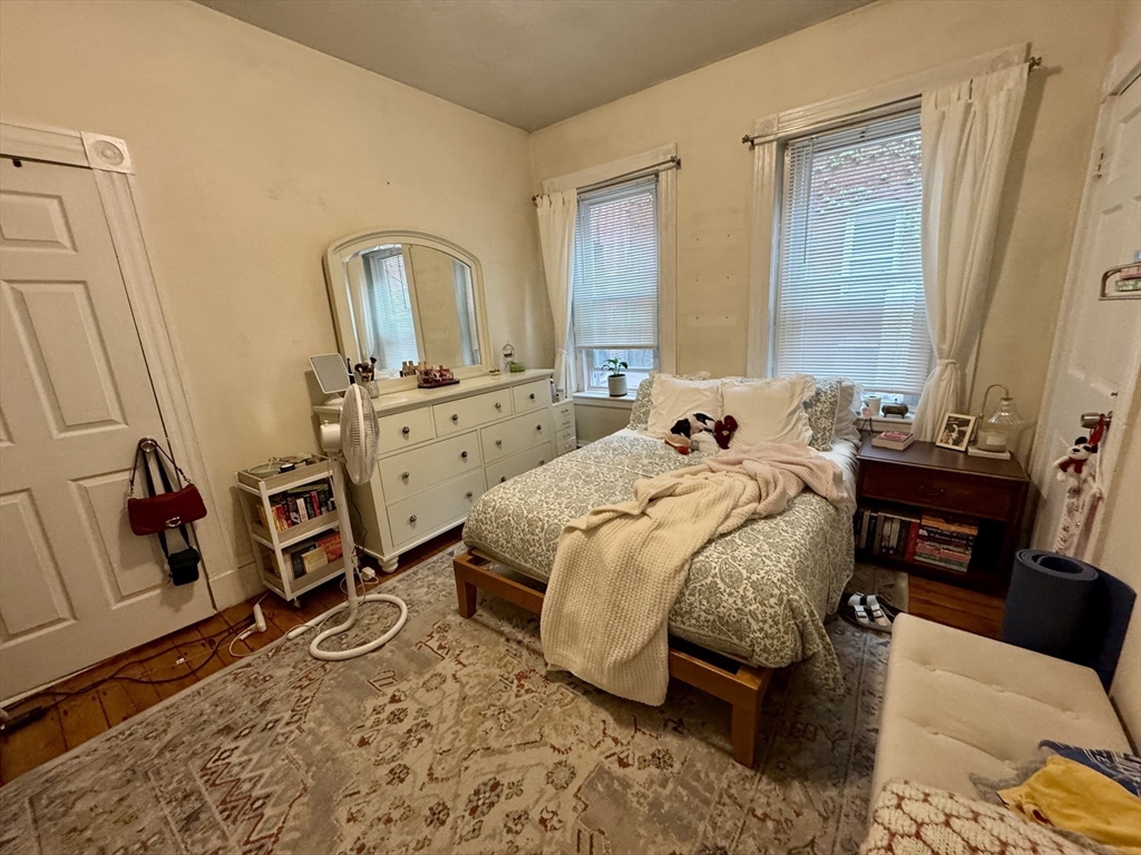 111 H St, South Boston