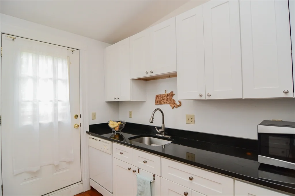546 East 8th St, South Boston