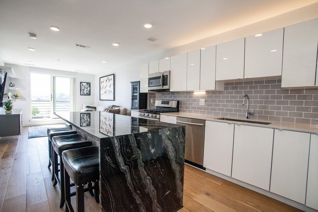 250 Meridian St, East Boston