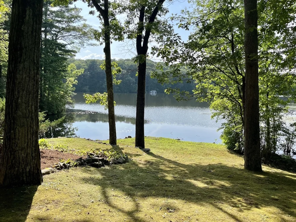 70 Beach St, Foxboro