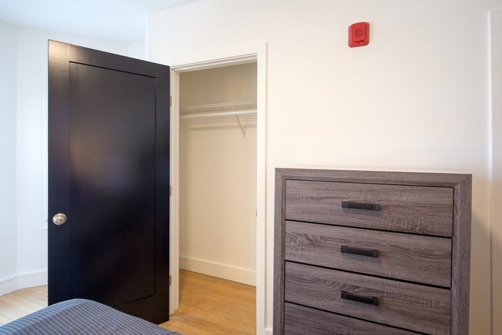 92 Brown St, Waltham