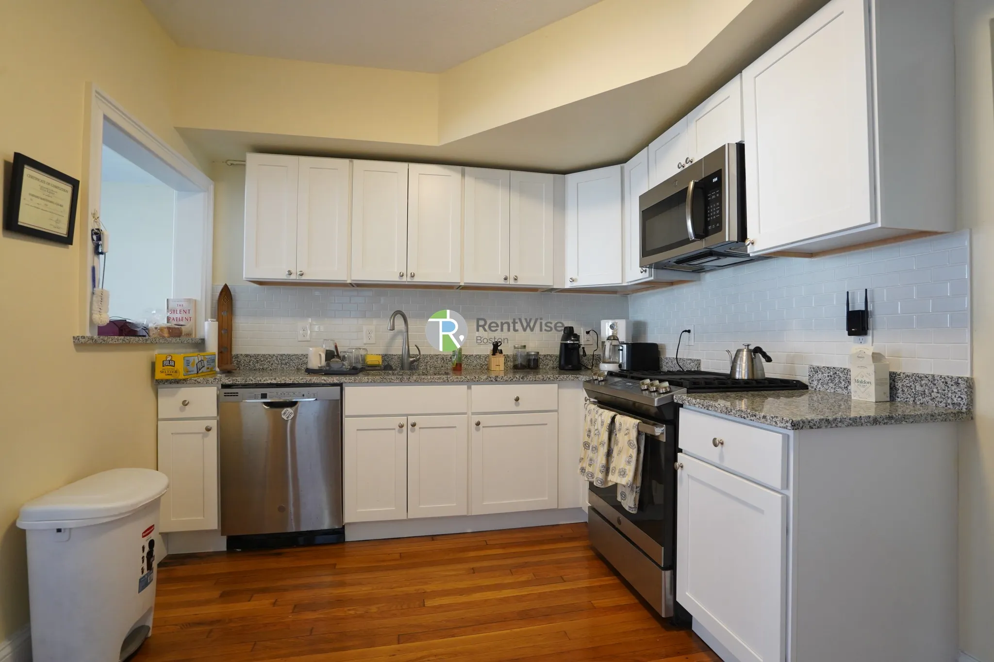 10 Lorraine Ter, Allston