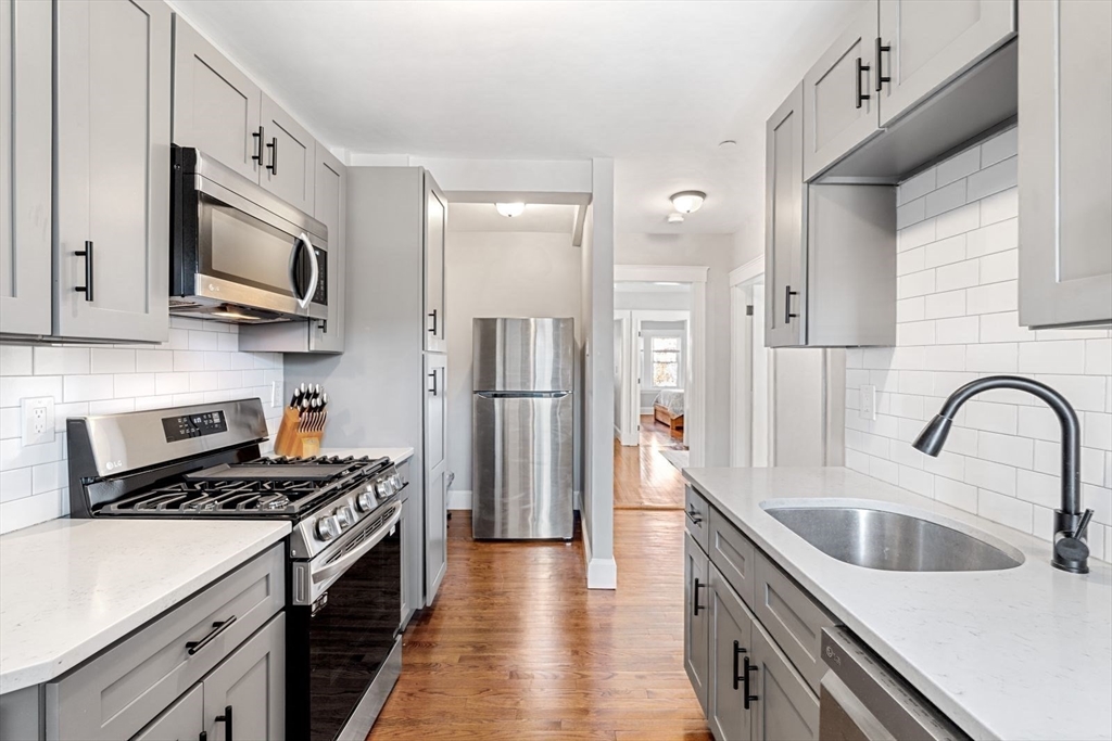 10 Centre Ave, Dorchester