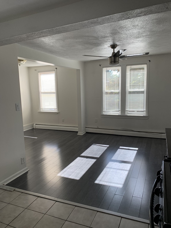 8 Greenwich St, Mission Hill