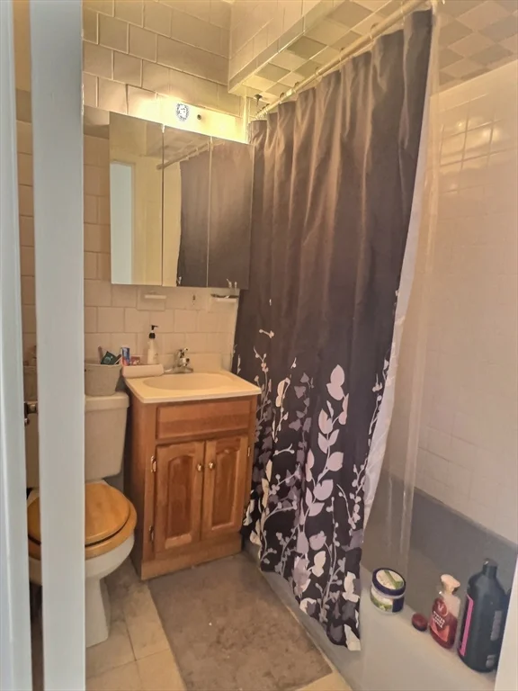 1482 Beacon, Allston