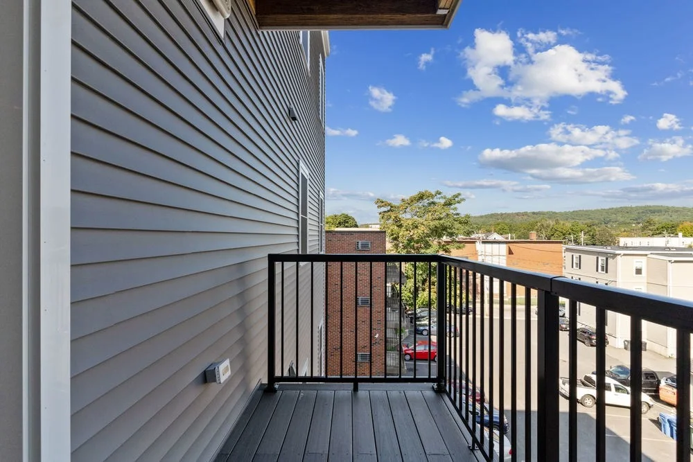 27 Middle St, Waltham