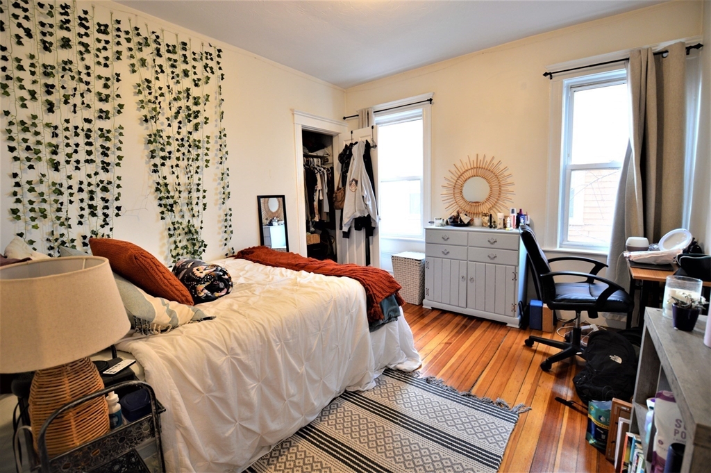 94 Montebello Rd, Jamaica Plain