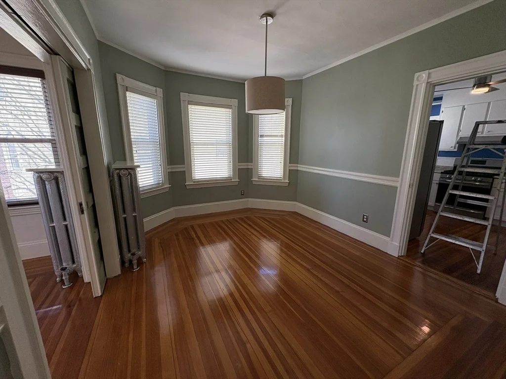 62 Ibbetson St, Davis Square