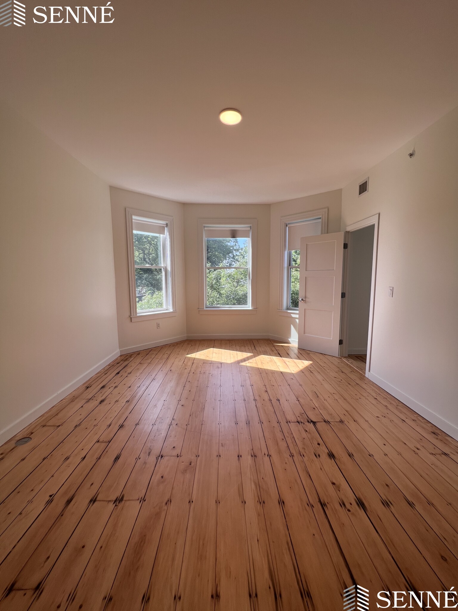 22 Magazine St, Cambridgeport