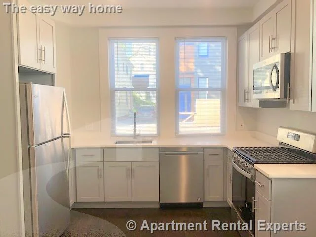 75 Kinnaird St, Central Square