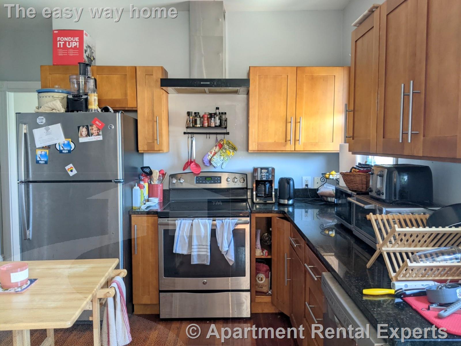 41 Belknap St, Teele Square